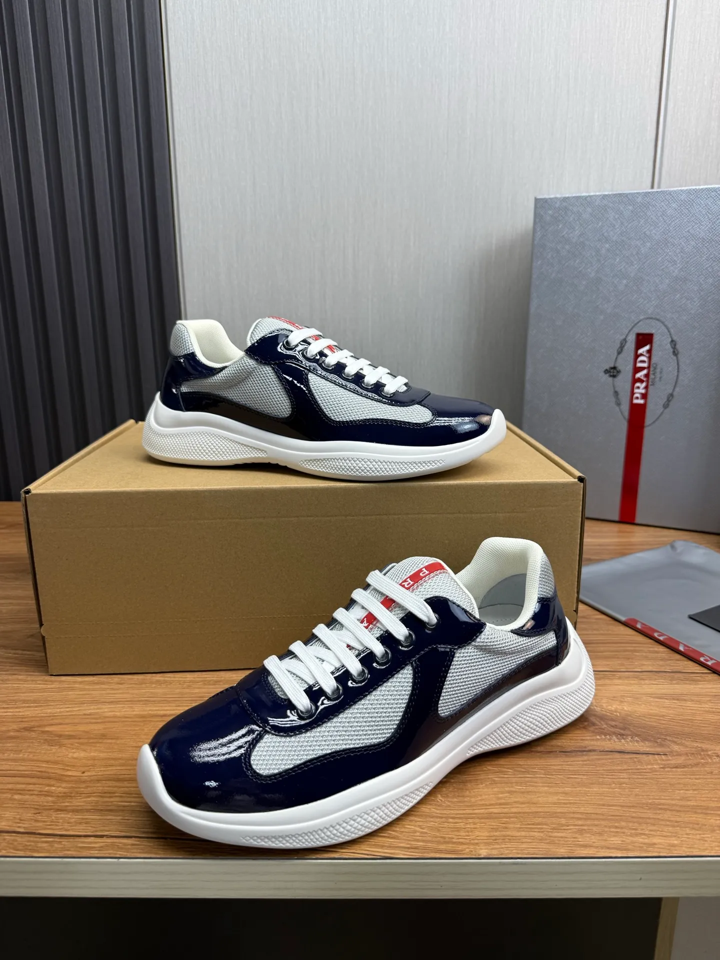 Men's shoes 640💰 [PRADA] Hot selling items🔥Must be recommended every day~~ Official website synchronized, 1:1 high quality shipments✔️ Imported cowhide fabric, rubber material + cowhide lining, original bottom, high-end airplane box packaging🎁 38-45 (38.45 custom-made, non-returnable)